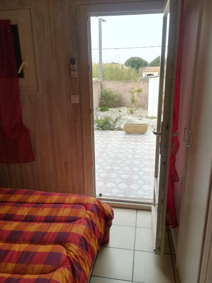 Maison Valras accès direct à la plage Extérieur photo